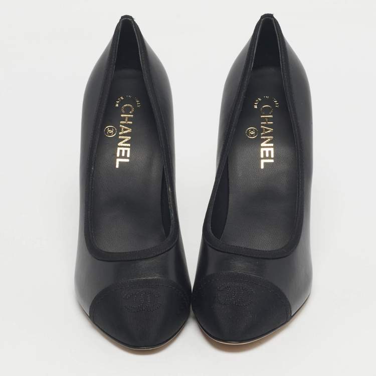 Pre Owned Chanel Black Canvas and Leather CC Cap Toe Pumps Size 41.5