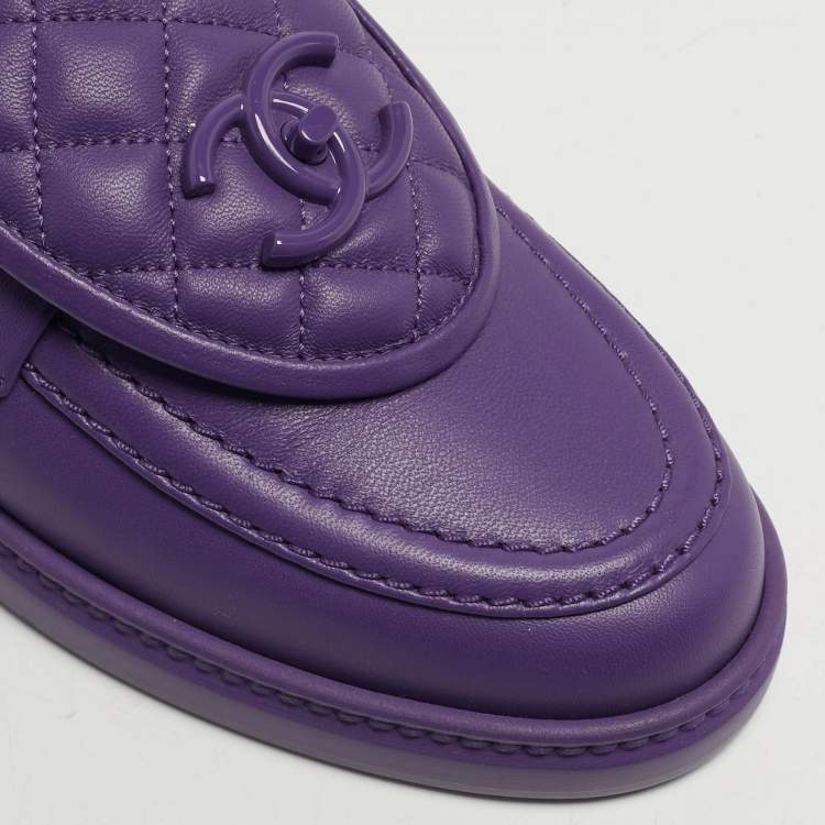 Pre Owned Chanel CC Size 36.5 Purple Quilted Leather CC Turnlock Loafers
