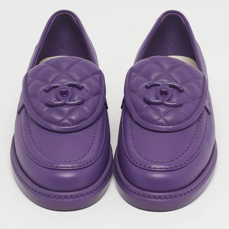 Pre Owned Chanel CC Size 36.5 Purple Quilted Leather CC Turnlock Loafers