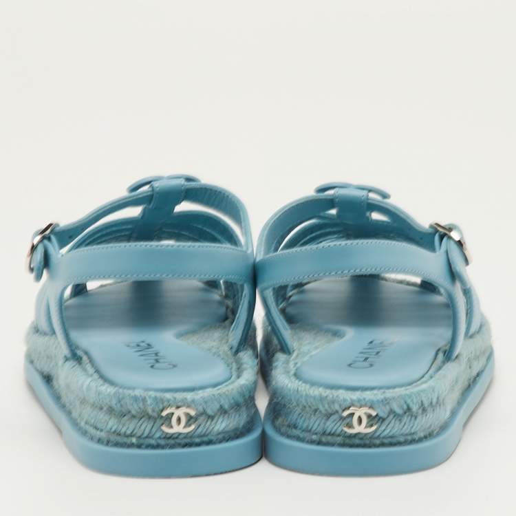 Pre Owned Chanel Size 39 Light Blue Leather Interlocking CC Logo Gladiator Flat Sandals