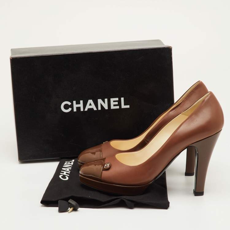 Pre Owned Chanel Size 39.5 Brown Leather and Patent Leather CC Cap Toe Platform Pumps