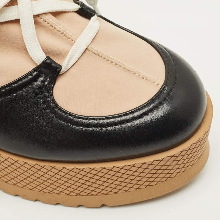 مملوكة مسبقًا Chanel Runway Size 38.5 Black/Brown Leather and Nylon Wedge Boots