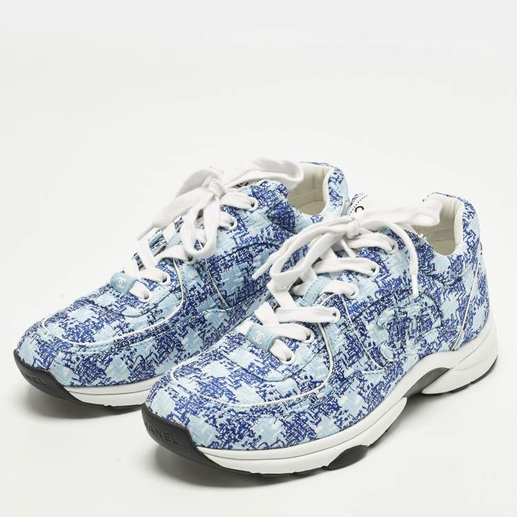 Pre Owned Chanel CC Size 37 Blue Tweed Low Top Sneakers