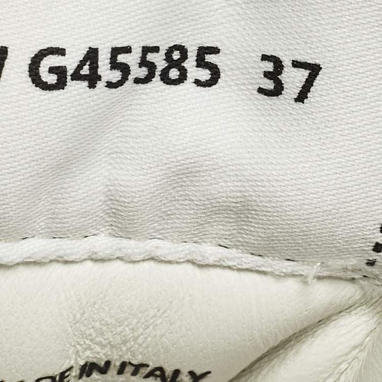 Pre Owned Chanel CC Size 37 Blue Tweed Low Top Sneakers