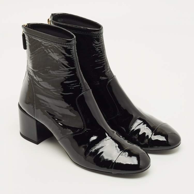 مملوكة مسبقًا Chanel CC Size 40 Black Patent Leather Ankle Length Boots