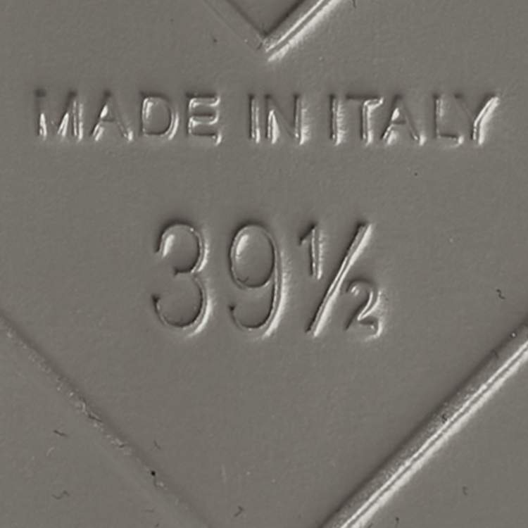 Pre Owned Chanel CC Turnlock Size 39.5 Grey Quilted Leather Loafers