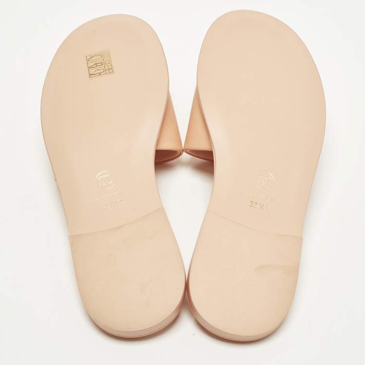 Pre Owned Chanel CC Size 38.5 Pink Leather Flat Slide