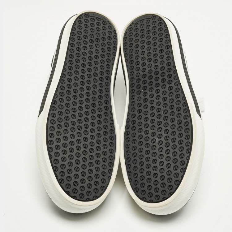 Pre Owned Chanel Coco Mark Size 37 Grey/Black Suede Lace Up Sneakers