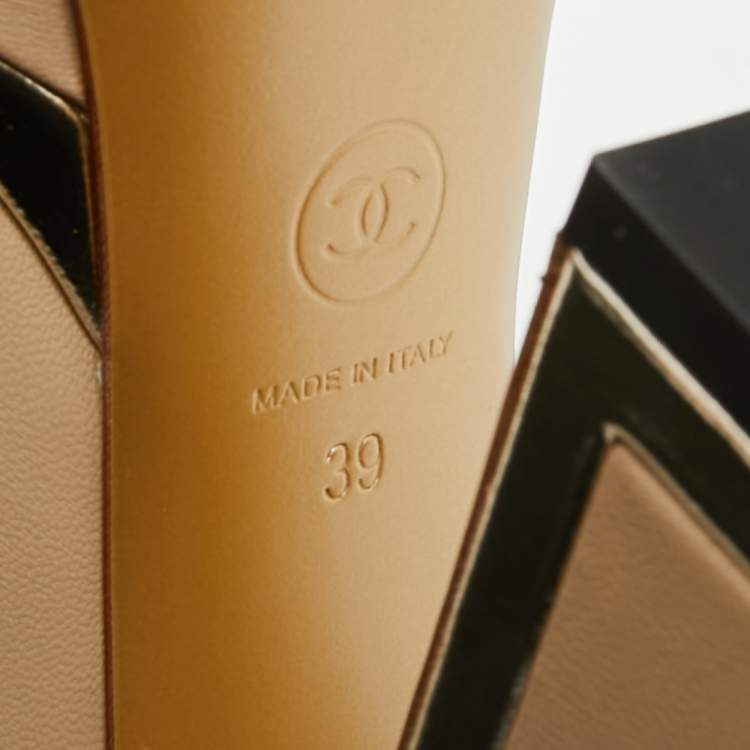 Pre Owned Chanel CC Size 39 Multicolor Leather and Grosgrain Mary Jane Pumps