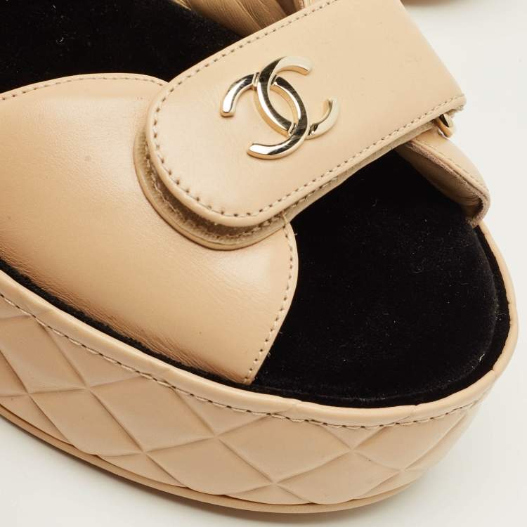 Pre Owned Chanel CC Size 39 Beige Leather Platform Wedge Sandals