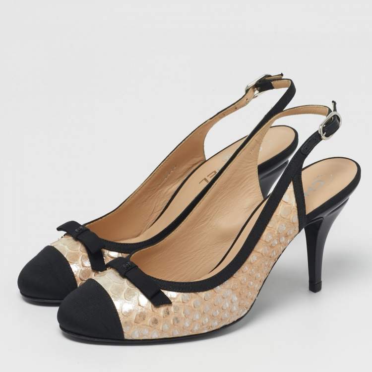Pre Owned Chanel CC Size 39 Beige/Black Snakeskin and Fabric Bow Cap Toe Slingback Pumps