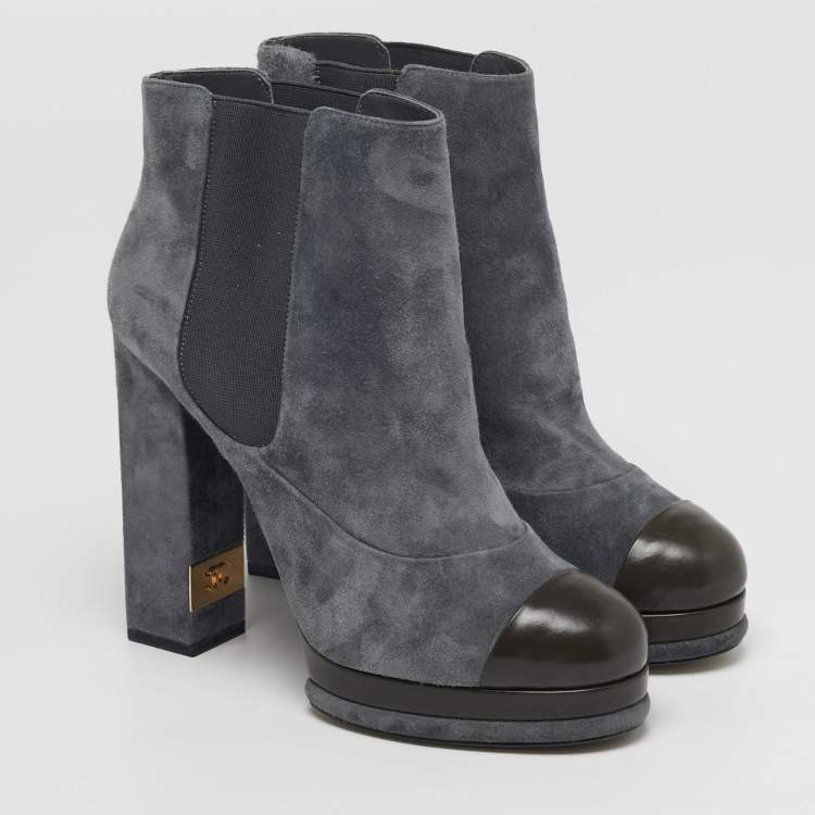مملوكة مسبقًا Chanel Size 39.5 Grey/Green Leather and  Suede Ankle Length Boots