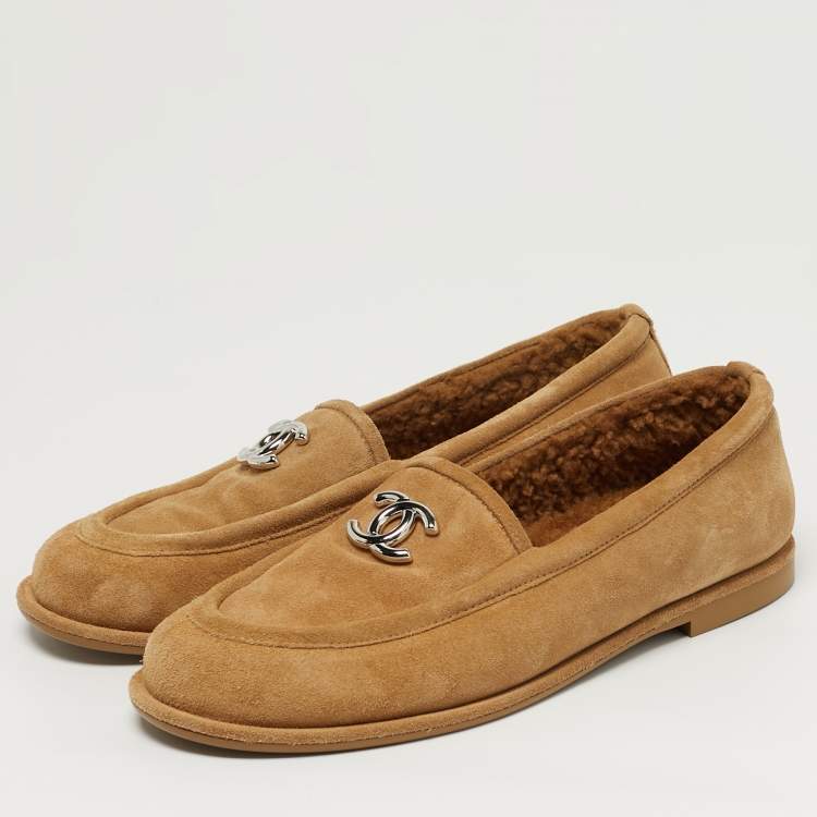 Pre Owned Chanel CC Size 38.5 Brown Suede Loafers