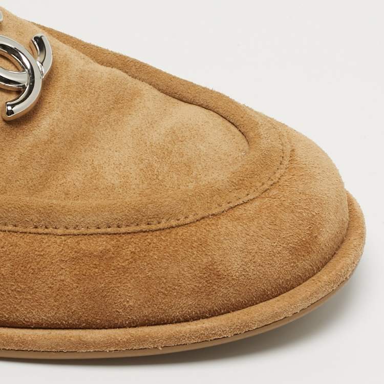 Pre Owned Chanel CC Size 38.5 Brown Suede Loafers