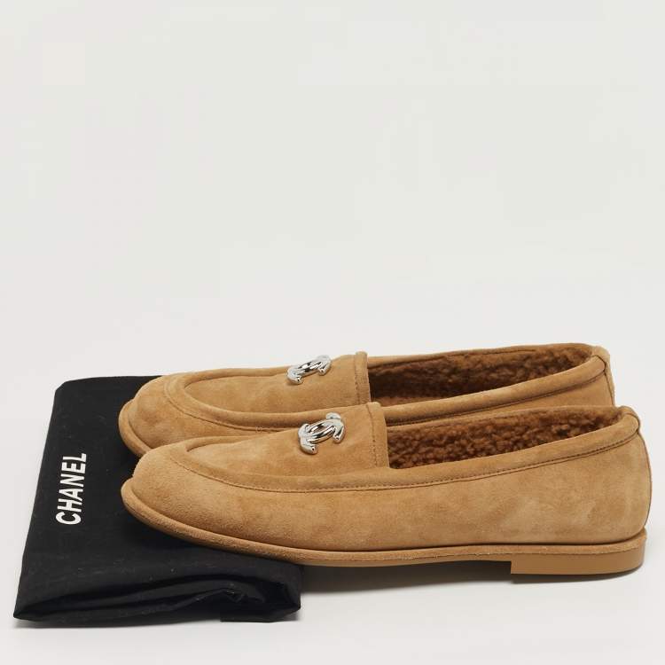 Pre Owned Chanel CC Size 38.5 Brown Suede Loafers