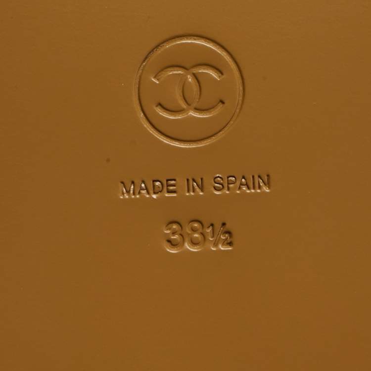 Pre Owned Chanel CC Size 38.5 Brown Suede Loafers