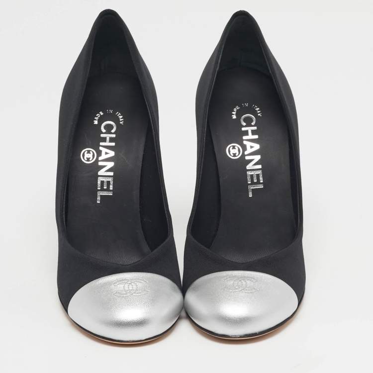 Pre Owned Chanel CC Size 36 Black/Silver Grosgrain and Leather Cap Toe Pumps