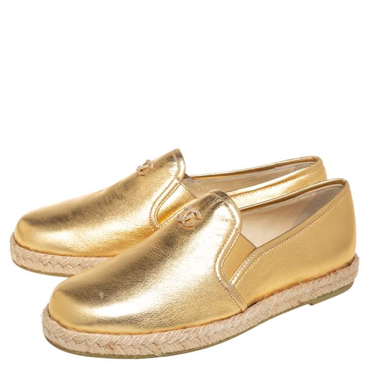 Pre Owned Chanel Metallic Gold Leather CC Espadrille Loafers Size 36