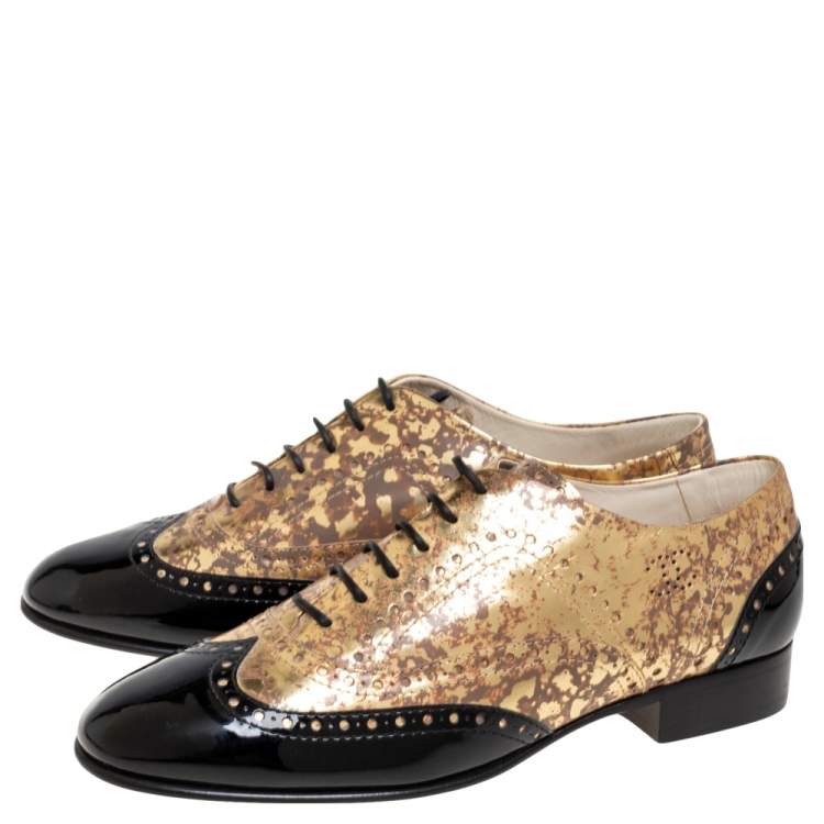 Pre Owned Chanel Metallic Gold/Black Patent Leather  Brogue Lace-Up Oxford  Size 40