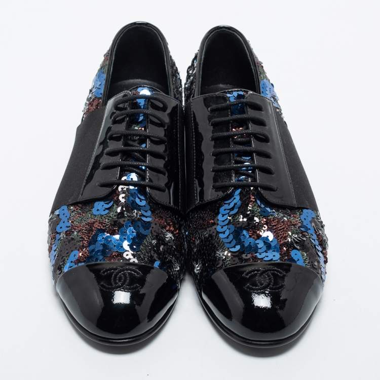 Pre Owned Chanel Tricolor Sequins and Patent Leather CC Cap Toe Derby Size 40.5