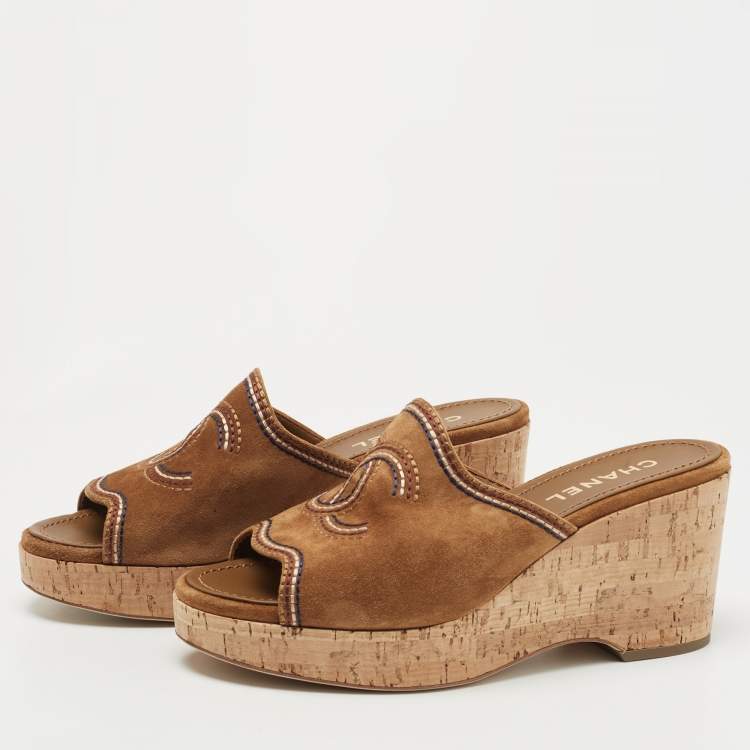 Chanel Brown Suede CC Cork Wedge Slide Sandals Size 38.5 Chanel