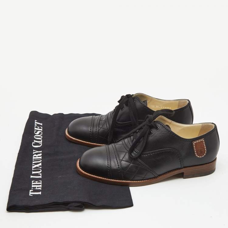 Pre Owned Chanel Black Leather and Quilted CC Logo Leather Oxfords Size 37.5