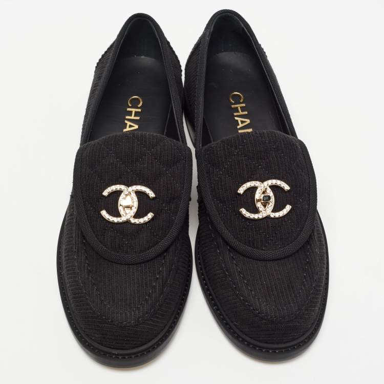 Pre Owned Chanel Black Fabric Quilted CC Crystal Embellished Slip On Loafers Size 38