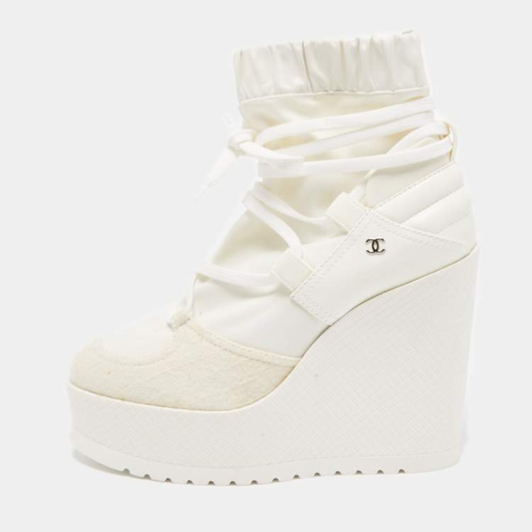 CHANEL, Shoes, Authentic Chanel Moon Boots
