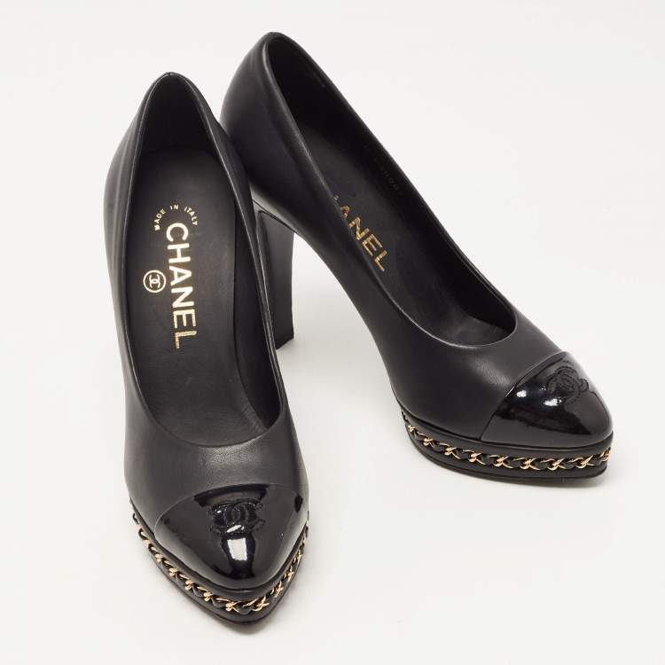 Pre Owned Chanel Black Leather CC Cap Toe Pumps Size 35