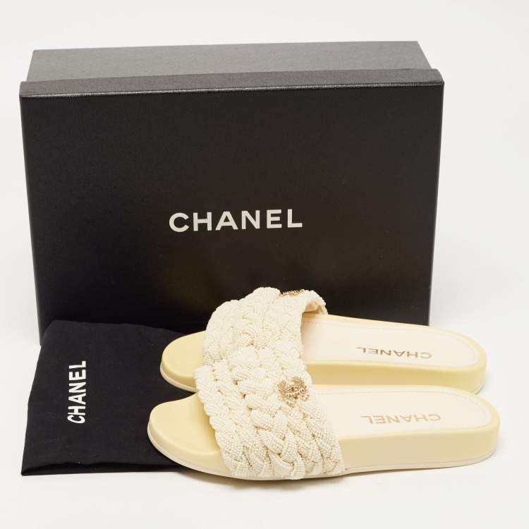 Pre Owned Chanel White Beads Briaded Slide Sandals Size 36