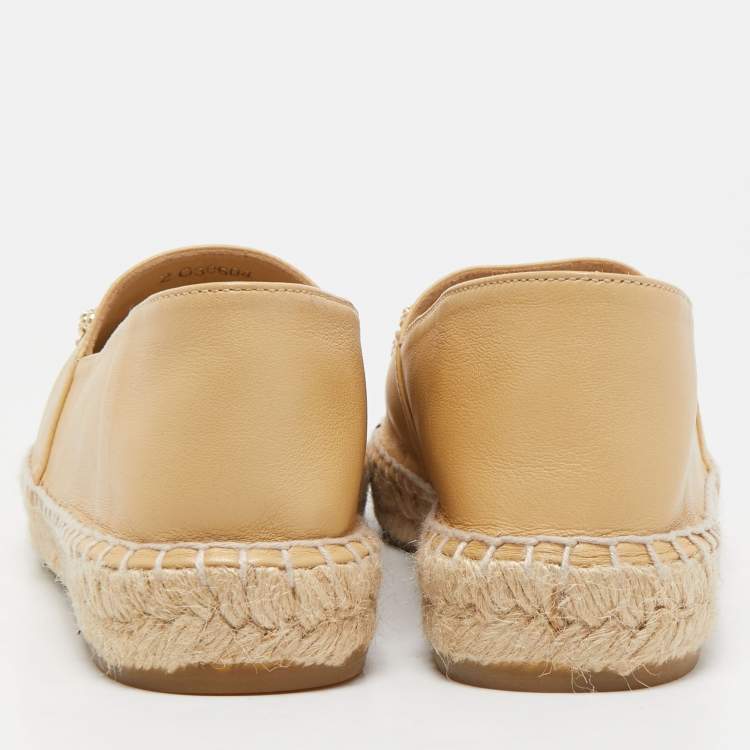 Pre Owned Chanel Beige/Black Leather Camellia CC Stud Espadrilles Size 40