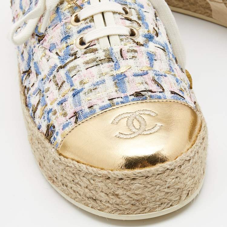 Pre Owned Chanel Fabric and Foil Leather CC Cap Toe Low Top Sneakers Size 41