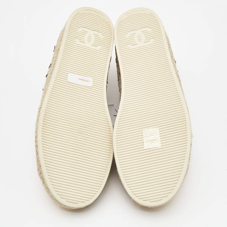 Pre Owned Chanel Fabric and Foil Leather CC Cap Toe Low Top Sneakers Size 41