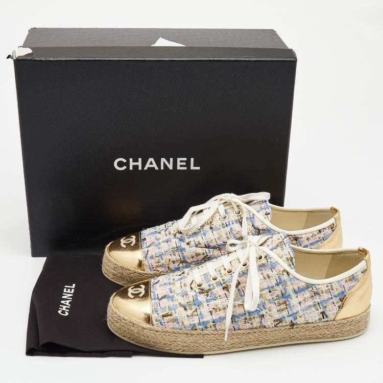 Pre Owned Chanel Fabric and Foil Leather CC Cap Toe Low Top Sneakers Size 41