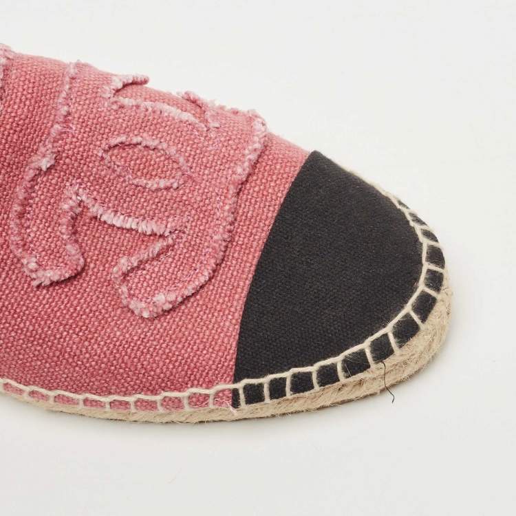 Pre Owned Chanel Pink/Black Canvas CC Cap Toe  Espadrille Flats Size 41