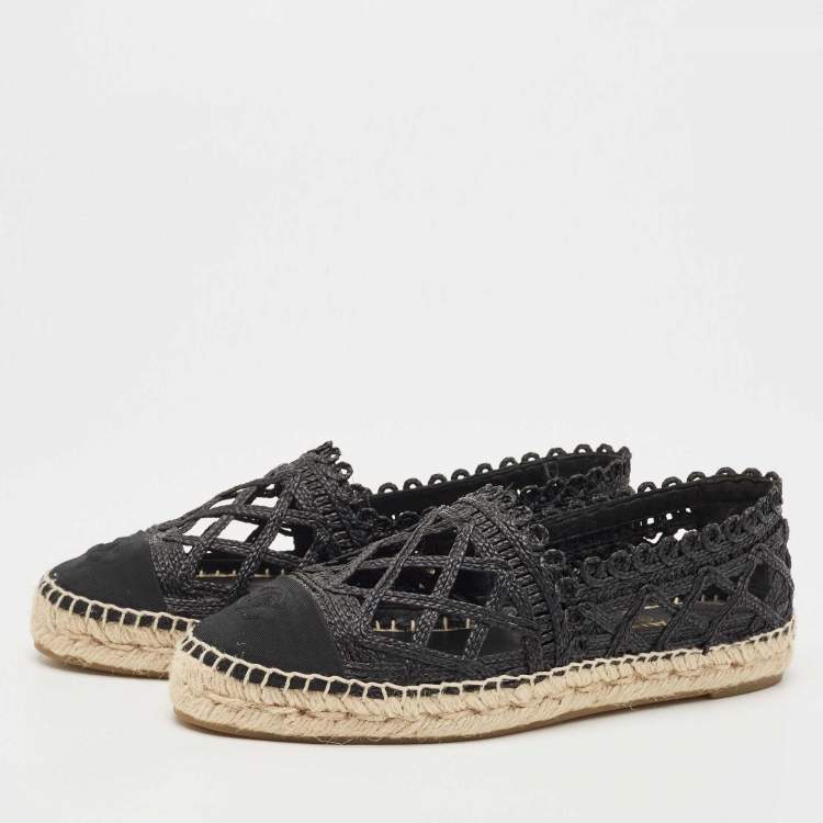 Pre Owned Chanel Black Canvas and Raffia  Interlocking CC Logo Espadrille Flats Size 40