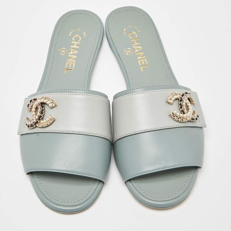 Pre Owned Chanel Pale Green Leather Crystal/Pearl Embellished CC Logo Flat Slides Size 38.5