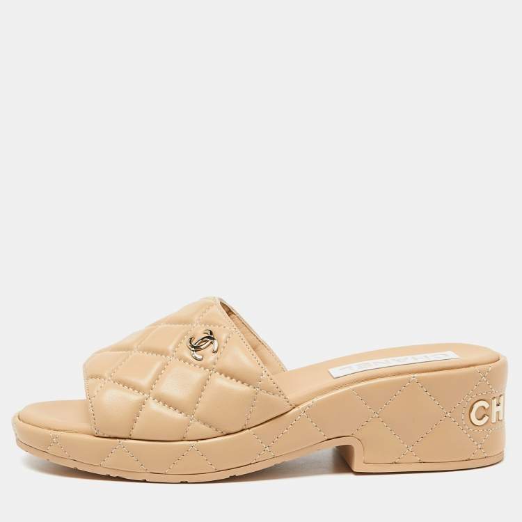 Chanel leather sandals size 38