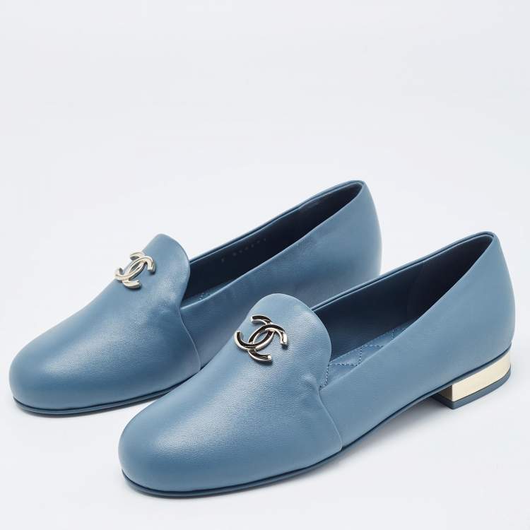 Pre Owned Chanel Blue Leather CC Smoking Slippers Size 38