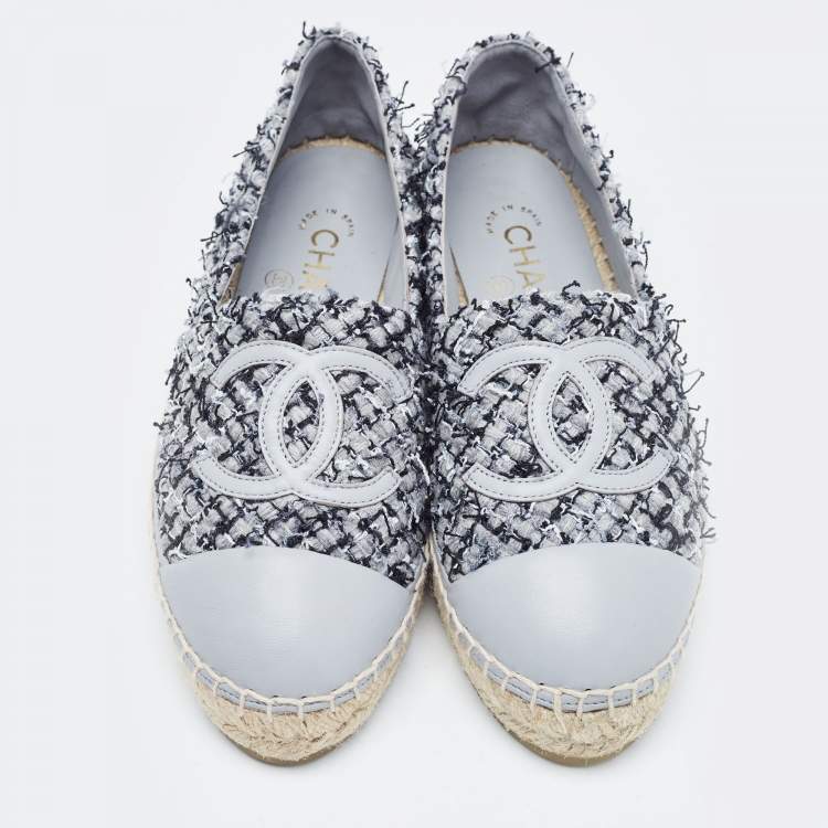 Pre Owned Chanel Grey Tweed and Leather Cap Toe CC Espadrille Flats Size 36