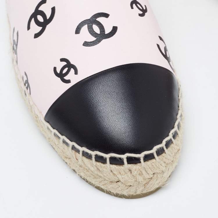 Pre Owned Chanel Pink/Black CC Print Leather Espadrille Flats Size 41