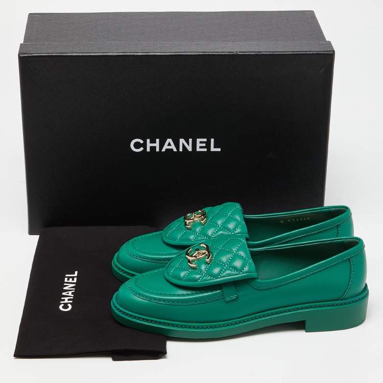 Pre Owned Chanel Green Leather CC  Interlocking Loafers Size 37.5