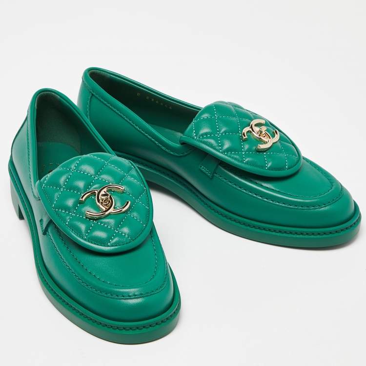 Pre Owned Chanel Green Leather CC  Interlocking Loafers Size 37.5