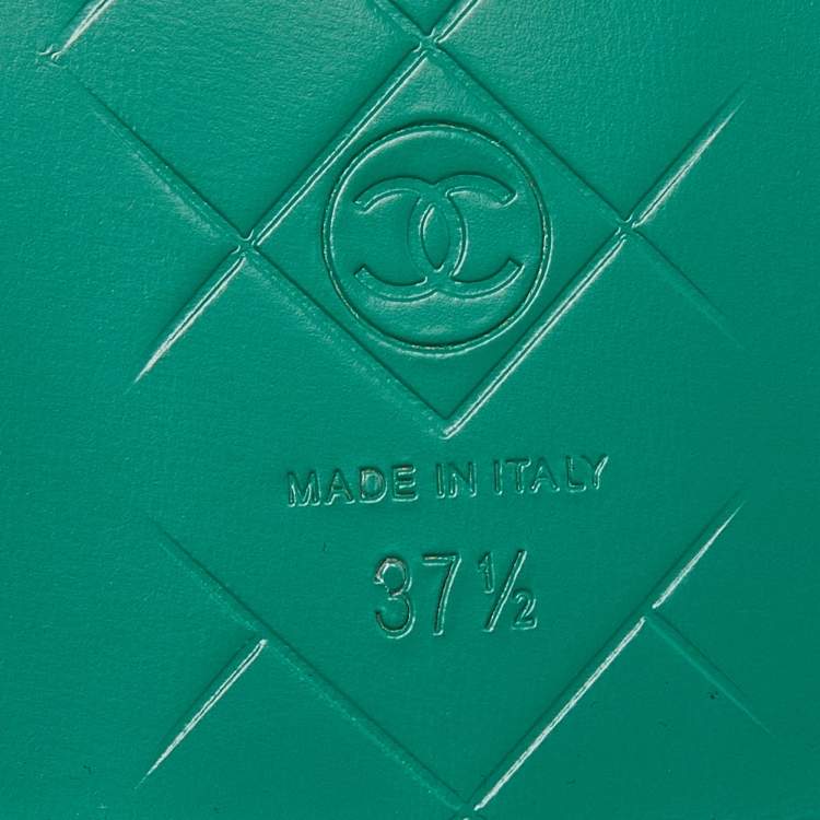 Pre Owned Chanel Green Leather CC  Interlocking Loafers Size 37.5