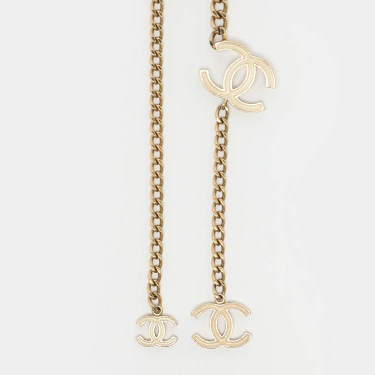 Pre Owned Chanel Gold Tone Enamel CC Charm Chain Belt