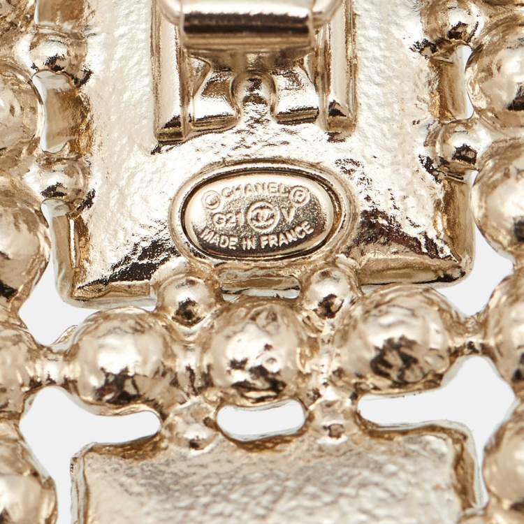 Pre Owned Chanel CC Resin Faux Pearl Gold Tone Hair Pin