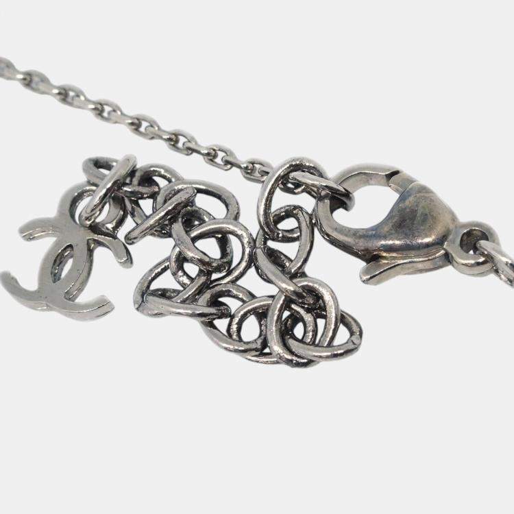 Pre Owned Chanel Silver White Heart Chain Necklace Pendant