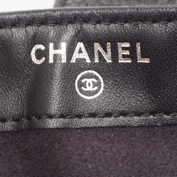 Pre Owned Chanel Red Quilted Leather CC Phone Holder Pouch
