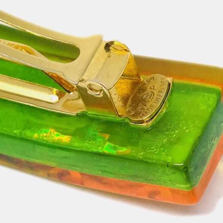 Pre Owned Chanel Rainbow Acrylic CC Logos Hair Clip Hairpin Barrette