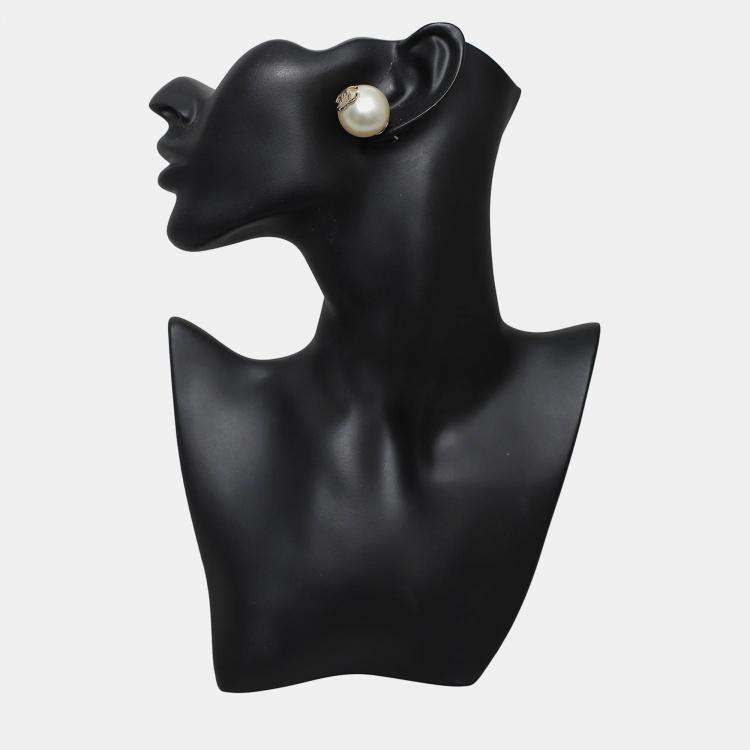 Pre Owned Chanel B16 Large CC Pearl Earrings
